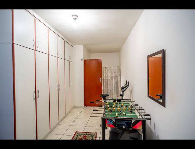 3 BEDROOM HOUSE FOR SALE IN RESERVOIR HILLS